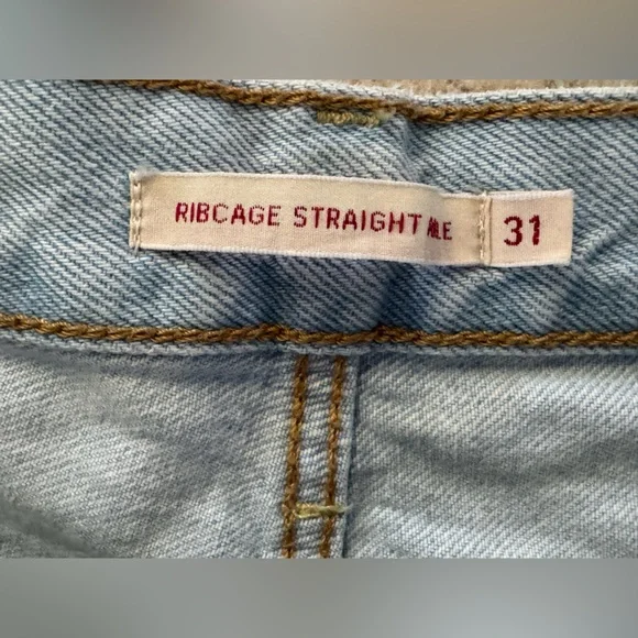 🔥Levi’s Ribcage Straight Ankle Jeans | Size 31 | Light Wash Distressed - Picture 7 of 11